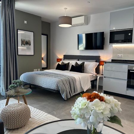 E1 Presidential Studios On High Floor With Stunning Sea Views 지브롤터 외부 사진