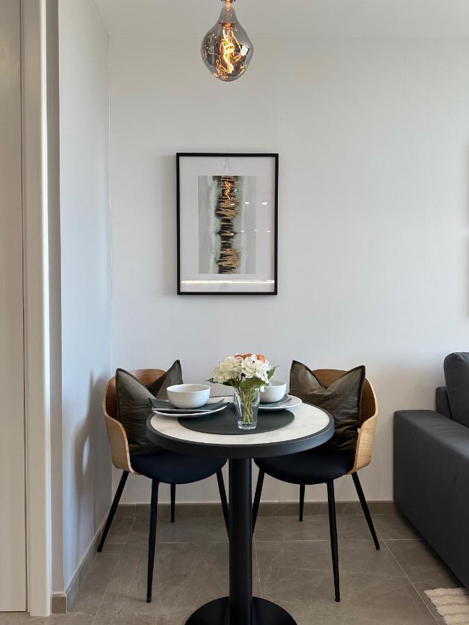 E1 Presidential Studios On High Floor With Stunning Sea Views 지브롤터 외부 사진