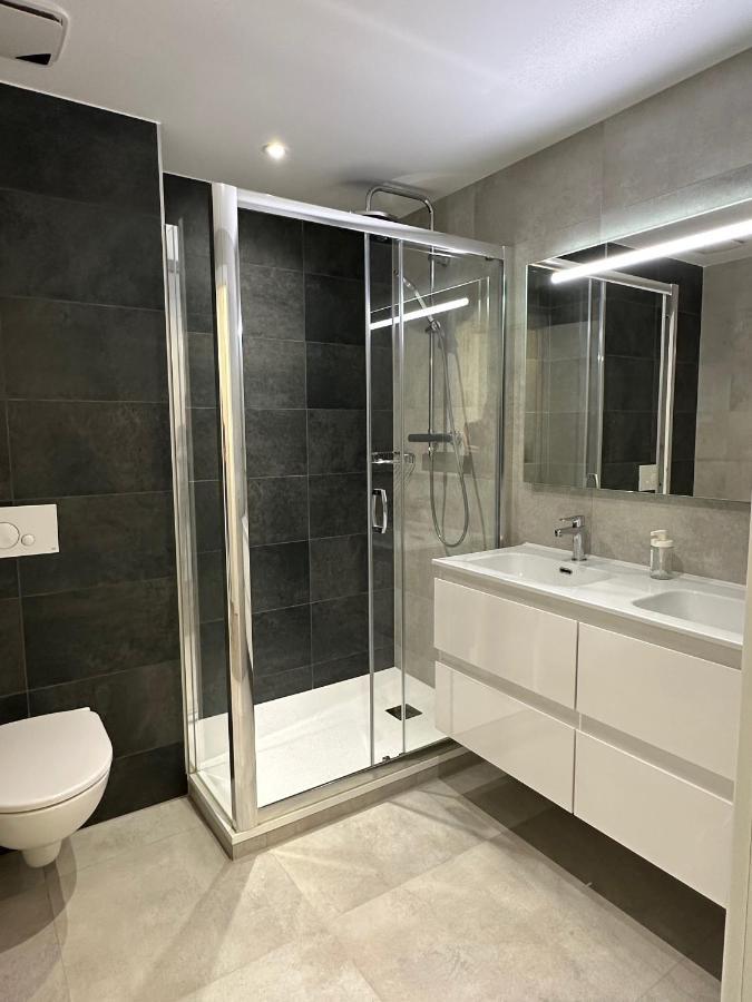 E1 Presidential Studios On High Floor With Stunning Sea Views 지브롤터 외부 사진